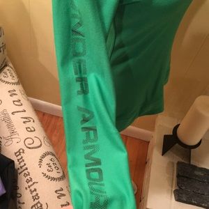 Under Armour Tops - Under Armour Long Sleeve Under Armour Tops - Under Armour Long Sleeve